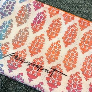 FP Movement by Free People New no tags zippered pouch